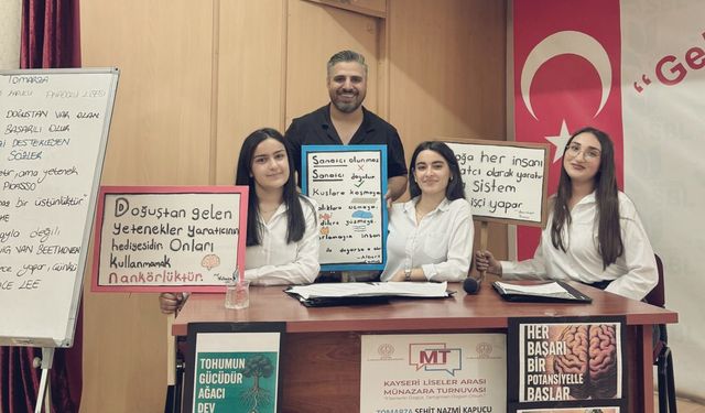 Tomarza Şehit Nazmi Kapucu Lisesi Münazara Finaline Yükseldi