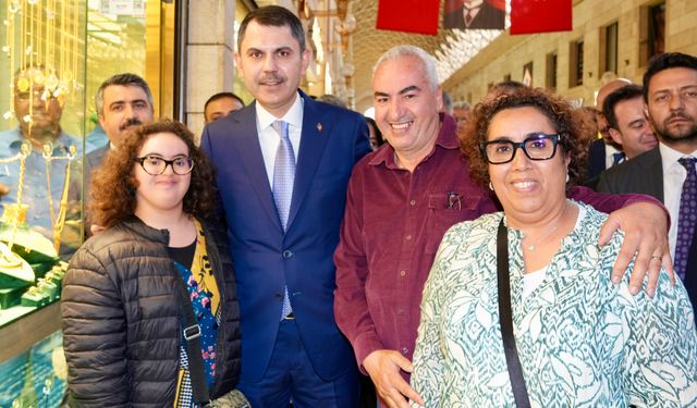 Bakan Kurum, Bursa Çarşı Esnafını Ziyaret Etti ve Projeleri İnceledi