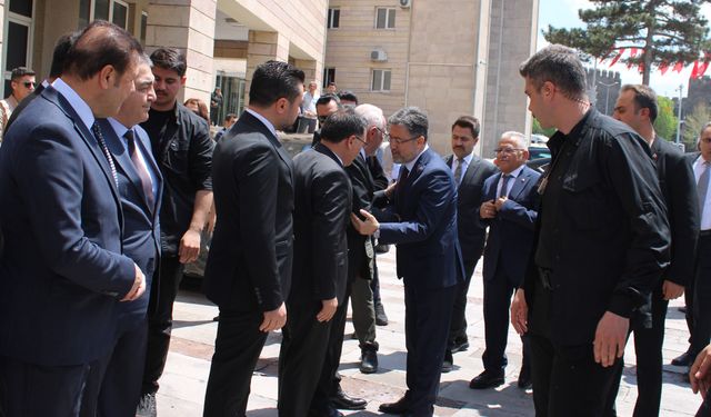 Tarım ve Orman Bakanı İbrahim Yumaklı, Kayseri Valiliği’ni ziyaret etti