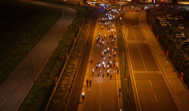 Kayseri'de 19 Mayıs Coşkusu Gece Koşusuyla Yaşandı