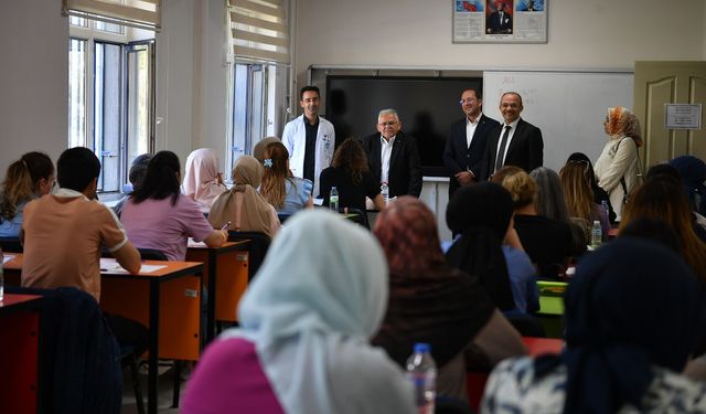 Başkan Büyükkılıç, KAYMEK AGS Kursiyerleriyle Bir Araya Geldi