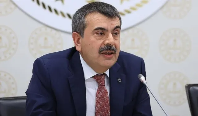 Bakan Tekin: Ara Eleman Tartışmalarını İzliyoruz