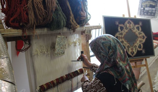 Kayseri’de Kadın Kooperatiflerinden El Emeği Halı ve Kilim Sergisi