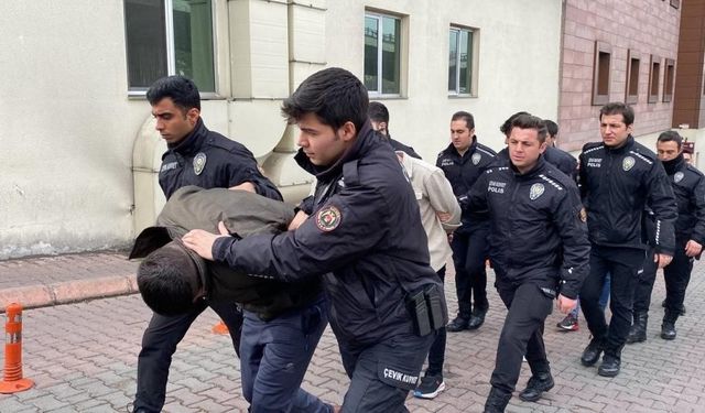 Kayseri’de ‘Yılanlar Grubu’ Davasında 23 Sanık Hakim Karşısında