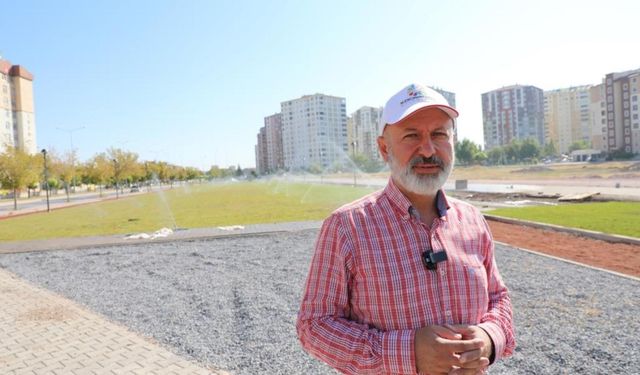 Kocasinan'da Otomatik Sulama Sistemiyle Büyük Tasarruf Başkan Çolakbayrakdar: “Hem suyu hem enerjiyi koruyoruz”