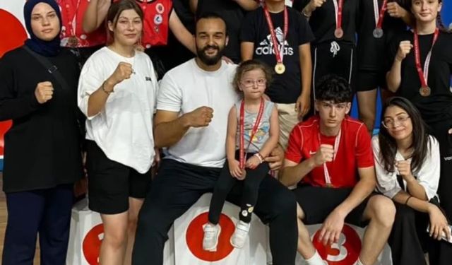 Şehit Bayram Çiçek Anısına Muaythai Şampiyonası Düzenlendi