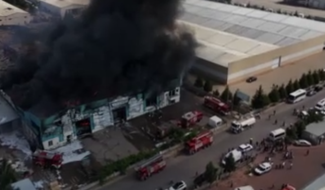 Kayseri OSB’de Mobilya Fabrikasında Büyük Yangın