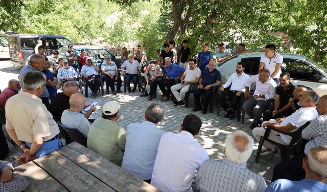 Başkan Öztürk, Dört Mahallede Vatandaşlarla Buluştu