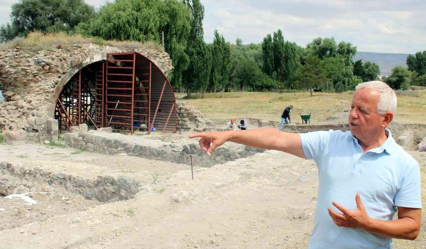 800 yıllık Selçuklu Sarayı’ndaki kazılarda yeni mekanlar ortaya çıkmaya başladı