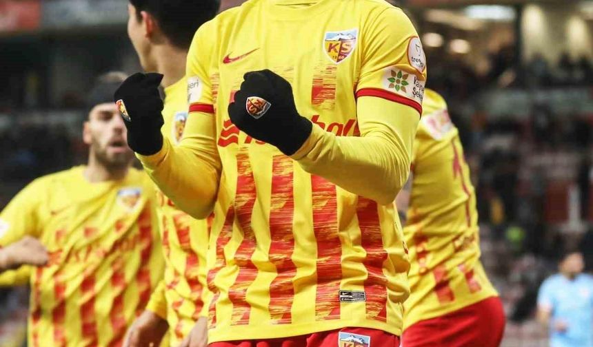 Ali Karimi ikinci golünü attı