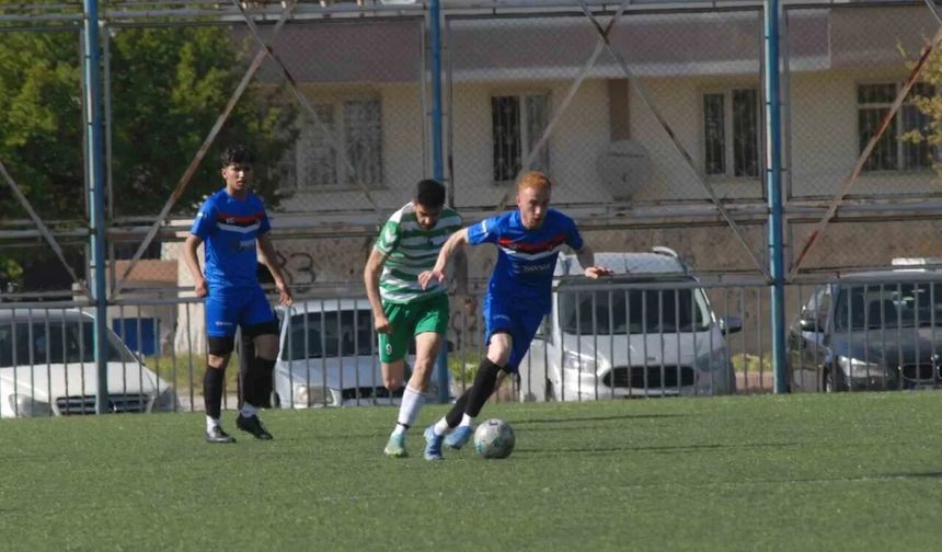 Ambar Kızılırmakspor, Yeni Mahallespor'u 3-1 Mağlup Ederek Zirveye Tutundu