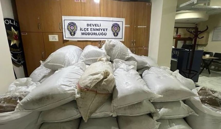 Develi’de 1 Ton Kaçak Tütün Ele Geçirildi
