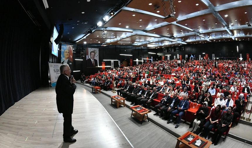 Başkan Büyükkılıç, Genç KAYMEK Yılsonu Programı’nda Öğrencilerle Buluştu