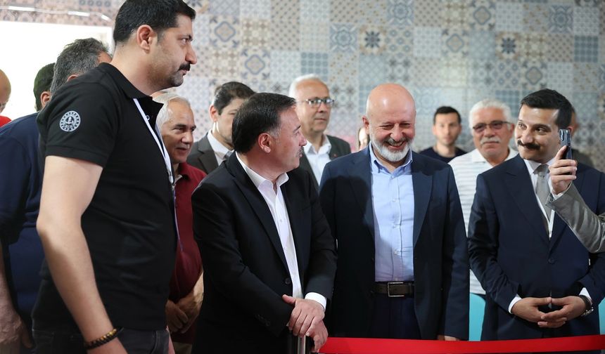 Başkan Çolakbayrakdar: “Türkiye’nin Bilim Yolu Kocasinan’dan Geçiyor”