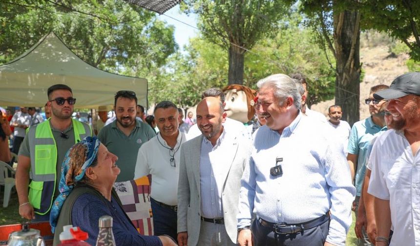 647. Mimarsinan Evliyalar Günü Pilav Etkinliği Coşkuyla Kutlandı