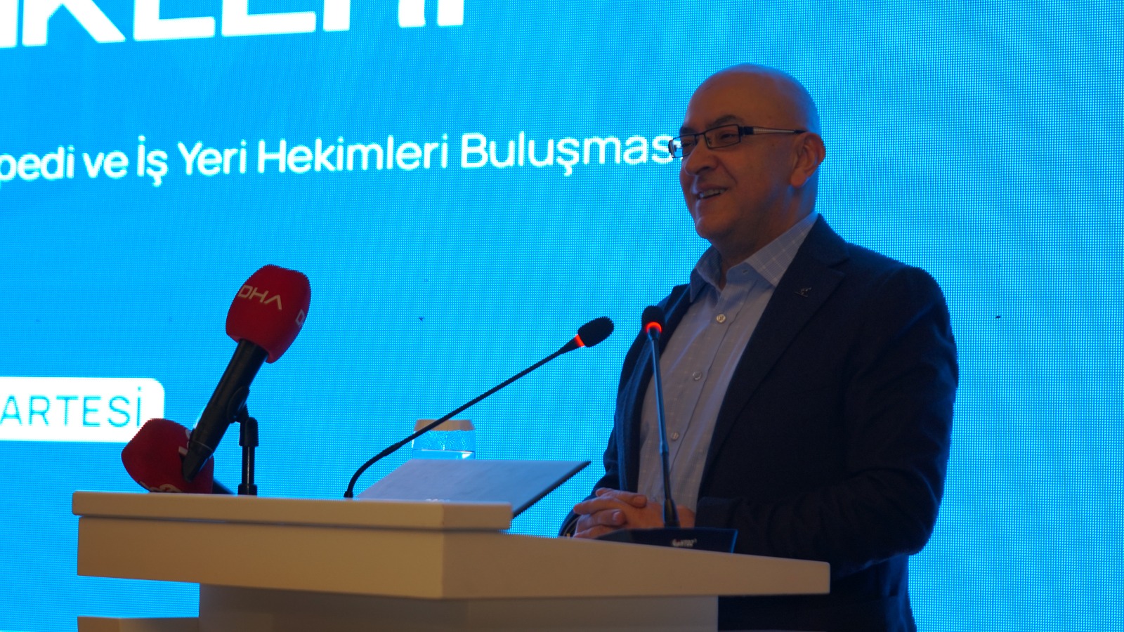 903Eb442 8804 495F 999D A9F6Ab1505Ee